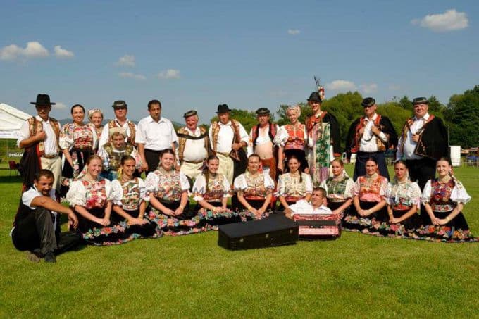 Folklorní soubor Hrochoťan