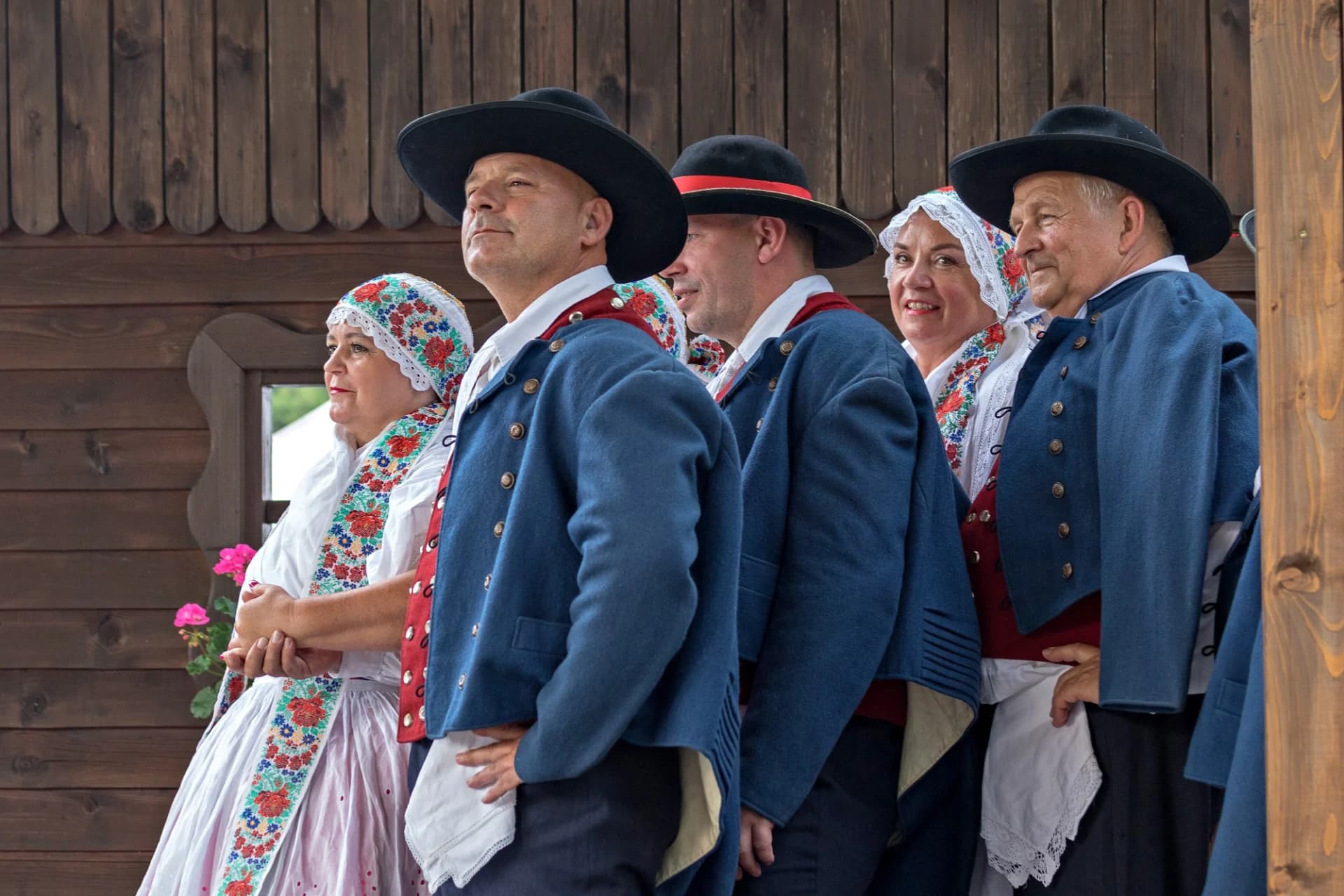 Soubor lidových tanců a písní Opavica